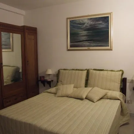 Sleeps 3 Pool Wifi Apartment Sassetta